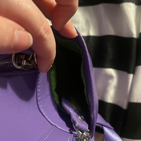 Lively Ghosts pumpkin backpack - Picture 5 of 7